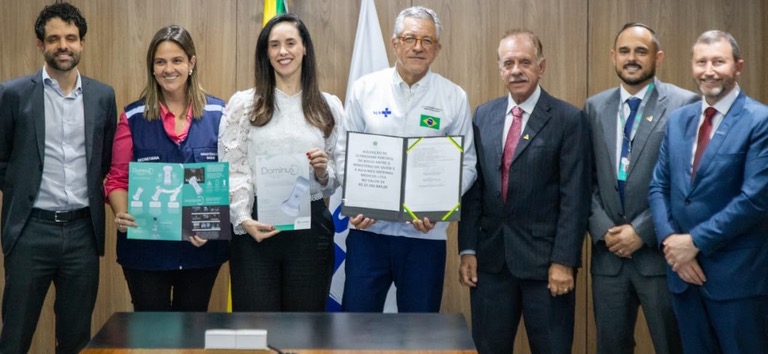 Ministerio de Salud de Brasil registra precios para 500 ecógrafos de bolsillo