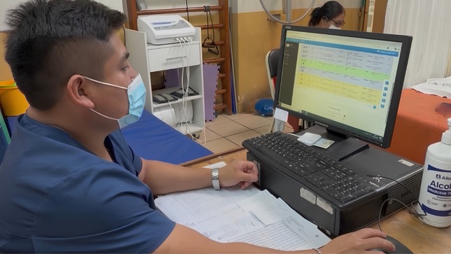 Hospital de Chosica digitaliza historias clínicas y suma colposcopio y equipos de rehabilitación